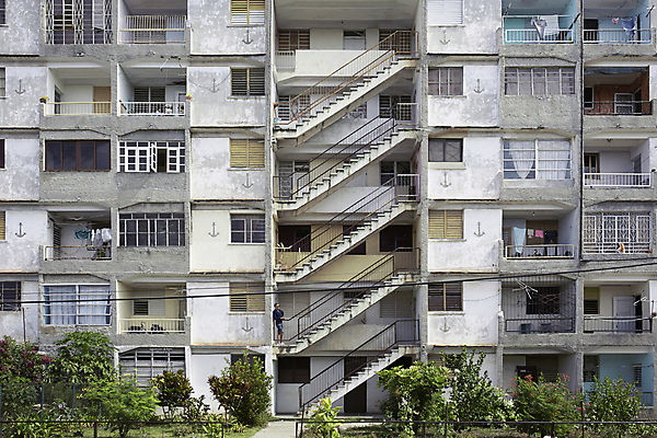포토 JPG 해외이미지 전통 외관 문화 벽 여행 건축양식 자동차 하늘 휴가 거리 주택 사람 사람없음 야외 건물 여름 파란색 도시풍경 컬러풀 여행객 미국 수확 골동품 깃발 도시 역사 클래식 복고 장면 쿠바 타운 식민지 썩음 아바나 옛날 전국 스타일 해외202004 해외포토 건축물 계절 건축 육상교통 컬러 컨셉 북아메리카 농업 풍경 중앙아메리카 파일형식 이미지허브