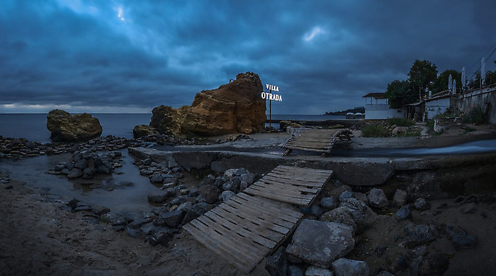 포토 JPG 해외이미지 구름 모래 파도 바다 여행 자연 하늘 날씨 추상 사람없음 물 여름 파란색 항구 어둠 회색 만 큼 오솔길 폭풍 천국 무거움 나쁜 우크라이나 해외202004 해외포토 자연요소 계절 유럽 길 컬러 무늬 교통시설 무게 크기 생태계 파일형식 이미지허브