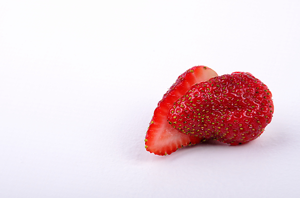 포토 JPG 해외이미지 열매 음식 조각 백그라운드 잎 다이어트 과일 자연 딸기 디저트 건강 사람없음 가로 빨간색 초록색 컬러풀 활발 흰색 신선 닫기 달콤 맛 자르기 오브젝트 상쾌 유기농 날것 내추럴 강렬 고립 숙성 식용 차단 해외202004 해외포토 식물 웰빙 감정 컬러 컨셉 모션 생태계 파일형식 이미지허브