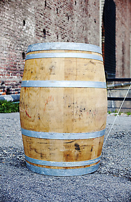 포토 JPG 해외이미지 맥주 통 사람없음 목재 와인 화물 컨테이너 수납 옛날 지하실 해외202004 해외포토 나무 산업 재료 주류 운송업 파일형식 이미지허브