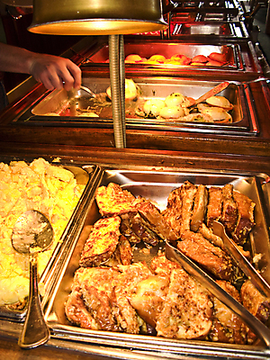 포토 JPG 해외이미지 접시 음료 음식 서브 감자 쟁반 사람없음 식당 아침식사 서비스 브런치 베이컨 뷔페 해외202004 해외포토 식기 채소 돼지고기 상점 식사 파일형식 이미지허브