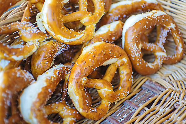 포토 JPG 해외이미지 실내 사람없음 바구니 브레첼 해외202004 해외포토 디저트 내부 파일형식 이미지허브