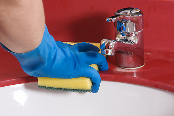 포토 JPG 해외이미지 여자 장갑 창문 사람없음 햇빛 상품 드라이어 먼지떨이 종업원 싱크대 약속 먼지 분무기 걸레 닦기 스펀지 진공 화학물질 해외202004 해외포토 직업 잡화 모션 사람 태양 미용용품 화학 청소도구 개수대 파일형식 이미지허브