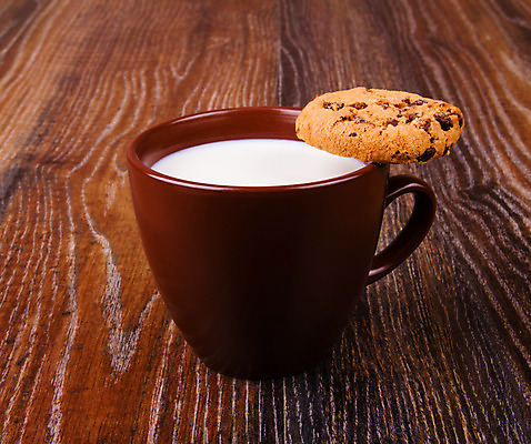 포토 JPG 해외이미지 접시 디자인 음료 음식 백그라운드 컨셉 지도 텍스트 유리 탁자 버튼 디저트 주택 함께함 사람없음 목재 쌓기 쿠키 우주 케이크 초콜릿 검은색 어둠 우유 성장 흰색 신선 그룹 달콤 아침식사 굽기 먹기 오브젝트 부드러움 덩어리 단백질 스타일 해외202004 해외포토 나무 식기 컬러 가구 재료 모션 재질 유제품 건물 식사 감각 맛 구이 영양소 파일형식 이미지허브