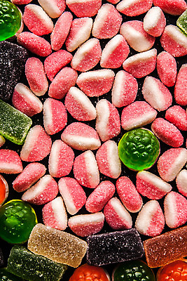 포토 JPG 해외이미지 음식 분홍색 백그라운드 오렌지 휴가 디저트 사탕 요리 사람없음 세로 초록색 컬러풀 노란색 과자 보라색 검은색 어둠 줄무늬 흰색 달콤 떨어짐 설탕 질감 마멀레이드 해외202004 해외포토 컬러 컨셉 무늬 과일 맛 잼 파일형식 이미지허브