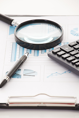 포토 JPG 해외이미지 산업 종이 안경 선 컨셉 돈 회사 비즈니스 그래프 아이디어 사람없음 그래픽 금융 경제 파란색 사무실 숫자 펜 자료 저축 계산기 정보 성장 업무 시장 재산 계획 주식 묘사 오브젝트 보고서 문서 투자 만들기 이익 회계 경영 골 해외202004 해외포토 문자 잡화 컬러 모션 문구용품 필기구 장비 작업 파일형식 이미지허브