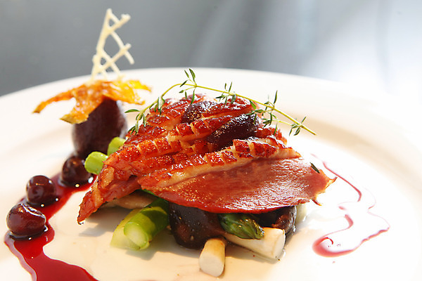 포토 JPG 해외이미지 음식 채소 과일 오리 육류 사람없음 식당 체리 맛 그릴 훈제 해외202004 해외포토 컨셉 식재료 조류 주방용품 상점 파일형식 이미지허브