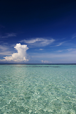 포토 JPG 해외이미지 구름 파도 바다 자연 하늘 날씨 휴가 열대 풍경 사람없음 물 파란색 침묵 오픈 태평양 말레이시아 드넓은 이국적 파라다이스 수평선 해외202004 해외포토 자연요소 아시아 컬러 소리 생태계 파일형식 이미지허브