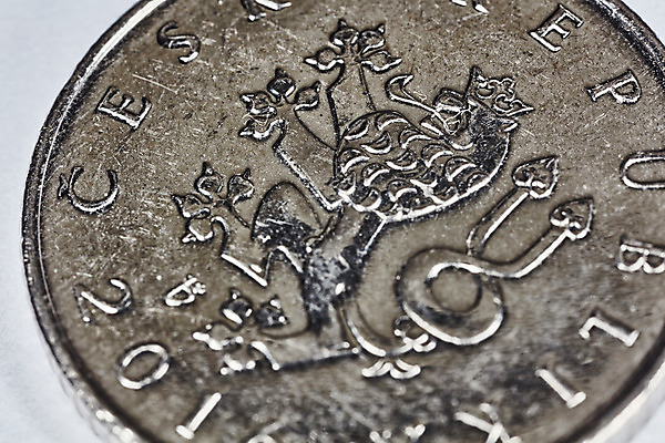 포토 JPG 해외이미지 1 유럽 백그라운드 돈 비즈니스 왕관 사람없음 금융 경제 빛 금속 동전 쪽지 흰색 원형 역사 변화 재산 사자 심볼 속도 투자 체코 프라하 가치 고딕 고립 공화국 해외202004 해외포토 도형 나라 컬러 컨셉 포유류 재질 파일형식 이미지허브