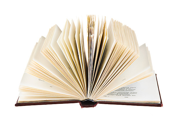 포토 JPG 해외이미지 종교 백그라운드 사람없음 책 성경 흰색 읽기 페이지 양장본 고립 옛날 해외202004 해외포토 컬러 종교용품 모션 파일형식 이미지허브