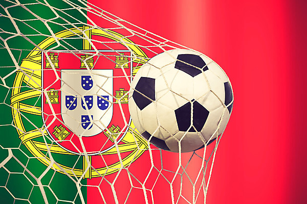 포토 JPG 해외이미지 유럽 스포츠 백그라운드 밭 공 자연 하늘 성공 추상 스웨덴 서기 이벤트 사람없음 야외 초록색 파란색 빛 검은색 축구 경쟁 경기장 회색 게임 깃발 우승 오픈 부채 놀이터 속도 골 승자 여의주 전국 챔피언 토너먼트 해외202004 해외포토 나라 컬러 컨셉 무늬 농업 스포츠시설 모션 놀이 북유럽 구기 최고 생태계 파일형식 이미지허브