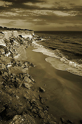 포토 JPG 해외이미지 구름 모래 파도 바다 하늘 낚시 항해 어류 사람없음 물 여름 파란색 만 보트 작음 땅 암초 해외202004 해외포토 자연요소 계절 컬러 배_교통 레저 수중동물 크기 파일형식 이미지허브
