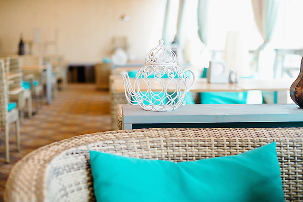 포토 JPG 해외이미지 라이프스타일 접시 음료 음식 바다 가구 포크 2 와인잔 의자 유리 탁자 호텔 휴가 이벤트 사람없음 야외 빨간색 여름 세트 햇빛 태양 일출 식당 와인 식사 저녁식사 황혼 일몰 카페 축하 스페인 고급 우아함 은색 야간 갑판 장면 설정 점심식사 해외202004 해외포토 자연요소 식기 계절 유럽 컬러 생활용품 컨셉 배_교통 술잔 재질 숙소 주류 생활 노을 상점 파일형식 이미지허브