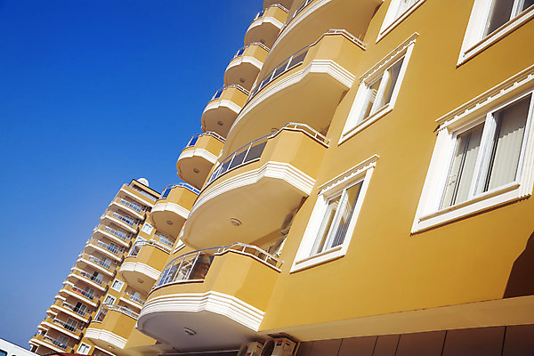 포토 JPG 해외이미지 구름 외관 문화 벽 비즈니스 건축양식 창문 가족 유리 하늘 벽돌 새로움 아파트 주택 사람없음 야외 건물 가로 파란색 사무실 반사 탑 금속 고층빌딩 블록 흰색 도시 고급 큼 장면 지역 개발 교외 철강 해외202004 해외포토 자연요소 건축물 건축 컬러 컨셉 관계 재질 빌딩 크기 파일형식 이미지허브