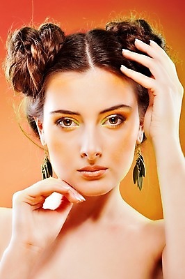 포토 JPG 해외이미지 백인 1 여자 컨셉 휴식 창조 한명 사람 성인 빨간색 햇빛 노란색 가을 우아함 만족 개성 유일 해외202004 해외포토 서양인 계절 감정 컬러 태양 파일형식 이미지허브