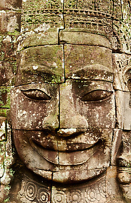 포토 JPG 해외이미지 구름 전통 외관 아시아 종교 문화 얼굴 조각 여행 불교 건축양식 하늘 미술 미소 사람없음 야외 건물 파란색 머리 탑 바위 기도 사찰 영혼 역사 원주민 산등성이 캄보디아 사암 천연기념물 고고학 옛날 파멸 해외202004 해외포토 자연요소 건축물 교육 건축 나라 컬러 컨셉 종교건축 문화예술 산 표정 신체부위 돌_바위 아프리카인 파일형식 소멸 이미지허브