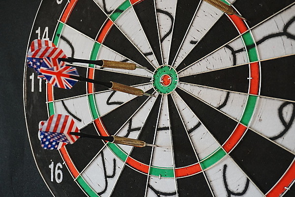 포토 JPG 해외이미지 스포츠 백그라운드 컨셉 비즈니스 놀이 성공 화살 기술 취미 사람없음 빨간색 금융 검은색 경쟁 공연 게임 흰색 우승 원형 센터 던지기 목표 계획 발사 다트판 다트 오브젝트 슛 양궁 조준 점수 골 때리기 마케팅 승자 염원 완벽 정확 해외202004 해외포토 도형 컬러 모션 이벤트 경제 최고 파일형식 이미지허브