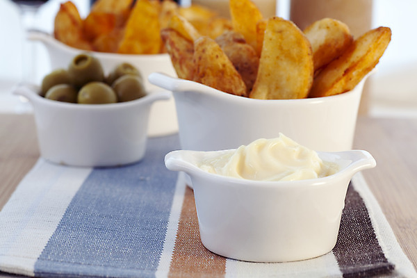 포토 JPG 해외이미지 음식 채소 감자 마늘 요리 사람없음 튀김 굽기 올리브 마요네즈 채식주의자 타파스 해외202004 해외포토 열매 소스_음식 애피타이저 구이 채식 파일형식 이미지허브