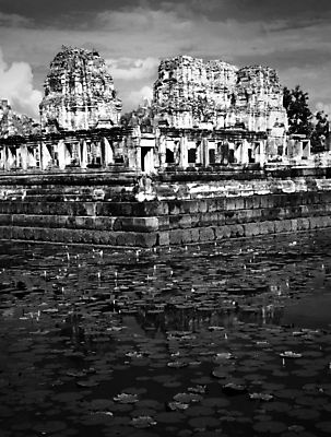 포토 JPG 해외이미지 전통 아시아 종교 문화 조각 여행 불교 건축양식 태국 미술 동양인 풍경 사람없음 건물 파란색 여행객 문 탑 궁전 바위 기도 사찰 역사 박물관 대문 사암 천연기념물 고고학 숭배 옛날 파멸 스타일 해외202004 해외포토 건축물 교육 건축 나라 컬러 컨셉 고건축 종교건축 문화예술 사람 인종 돌_바위 파일형식 소멸 이미지허브
