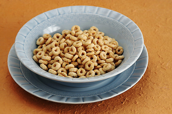 포토 JPG 해외이미지 음식 다이어트 건조 건강 사람없음 파란색 반지 사발 아침식사 시리얼 귀리 해외202004 해외포토 컬러 장신구 곡류 식사 사기그릇 파일형식 이미지허브