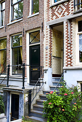 포토 JPG 해외이미지 건축양식 벽돌 거리 주택 사람없음 건물 물 여행객 도시 센터 역사 재산 플랫 네덜란드 운하 리빙 암스테르담 옛날 진짜 해외202004 해외포토 자연요소 건축물 건축 유럽 사람 금융 파일형식 이미지허브