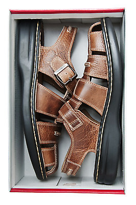 포토 JPG 해외이미지 어린이 신발 2 새로움 부츠 사람 사람없음 여름 상자 갈색 유행 산책 놀이방 흰색 오픈 뜨거움 쌍 샌들 작음 가죽 바둑 단계 고립 양발 유일 해외202004 해외포토 계절 컬러 컨셉 놀이 휴식 크기 파일형식 이미지허브