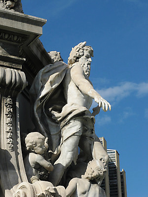 포토 JPG 해외이미지 하늘 천사 사람없음 파란색 프랑스 기둥 분수 프랑스어 마르세유 프로방스 해외202004 해외포토 문자 건축 유럽 컬러 파일형식 이미지허브