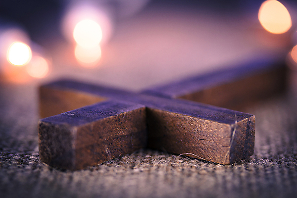 포토 JPG 해외이미지 기독교 종교 백그라운드 십자가 부활절 따뜻함 사람없음 목재 빛 교회 기도 예수 기적 삼베 심볼 부드러움 신성 귀족 숭배 신앙심 카피스페이스 해외202004 해외포토 나무 기념일 재료 종교건축 건물 공백 신_종교 감각 파일형식 천_직물 이미지허브