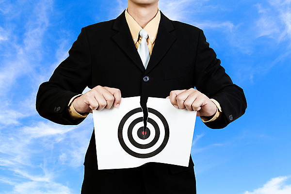 포토 JPG 해외이미지 1 손 남자 포스터 종이 백그라운드 비즈니스 손가락 넥타이 화살 서기 사람 정장 사람없음 빨간색 검은색 흰색 표현 반지 잡기 비즈니스맨 원형 신용카드 발표 센터 목표 자르기 다트 심볼 눈물 사인 싱글 황소 취소 고립 골 단절 해외202004 해외포토 도형 잡화 옷 감정 컬러 컨셉 장신구 모션 신체부위 금융 게임 직장인 소 파일형식 이미지허브