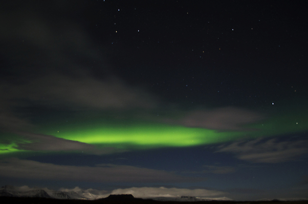 포토 JPG 해외이미지 실루엣 별 호수 과학 여행 크리스마스 겨울 밭 자연 하늘 전등 아이슬란드 풍경 사람없음 야외 초록색 태양 우주 얼음 놀람 새벽 추위 소용돌이 분위기 야간 저녁 북극 천문학 북쪽 오로라 내추럴 외양간 광 특별함 현상 해외202004 해외포토 자연요소 계절 교육 기념일 감정 유럽 컬러 컨셉 농업 자연현상 조명 촬영기법 표정 회오리 극지방 방향 생태계 파일형식 이미지허브