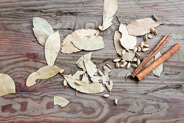 포토 JPG 해외이미지 음식 백그라운드 잎 재료 디저트 건조 요리 사람없음 목재 갈색 어둠 양념 막대기 닫기 달콤 맛 먹기 향신료 아로마 향 시나몬 해외202004 해외포토 나무 식물 컬러 컨셉 모션 향미료 파일형식 이미지허브