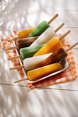 포토 JPG 해외이미지 음식 백그라운드 오렌지 과일 아이스크림 디저트 사탕 사람없음 빨간색 초록색 물 노란색 냉동 얼음 추위 흰색 신선 막대기 맛 매끈함 레몬 민트 부드러움 다과 내추럴 고립 셔벗 핸드메이드 해외202004 해외포토 자연요소 컬러 컨셉 감각 허브 파일형식 이미지허브