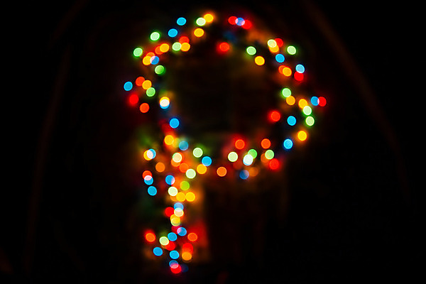 포토 JPG 해외이미지 디자인 알파벳 사람없음 장식 빛 반짝임 검은색 축하 화려 소프트포커스 보케 타입 빛망울 해외202004 해외포토 영어 컬러 컨셉 모션 촬영기법 파일형식 이미지허브