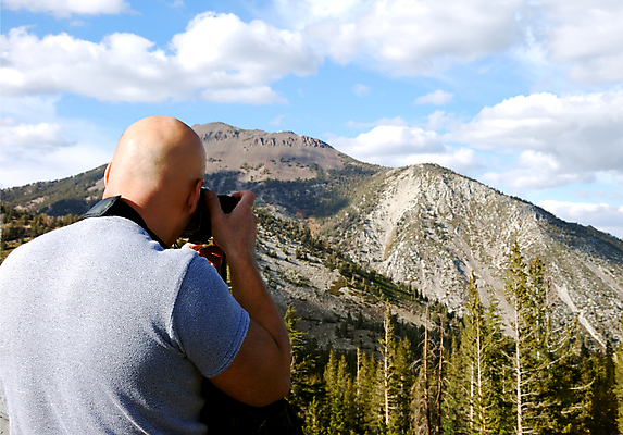 포토 JPG 해외이미지 직업 남자 스포츠 포즈 밭 자연 한명 서기 풍경 취미 야외 카메라 디지털 사진촬영 손상 업무 작업 발사 사진사 슛 장면 언론 리포터 해외202004 해외포토 1 컨셉 농업 모션 사람 전자제품 촬영 작가 생태계 파일형식 이미지허브