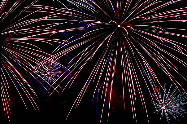 포토 JPG 해외이미지 별 백그라운드 불 휴가 불꽃 조명 폭죽 사람없음 빨간색 관광지 노란색 파티 크래커 경쟁 공연 로켓 축하 황금 야간 발사 폭발 폭탄 전시회 보여주기 독립 웅장함 유흥 해외202004 해외포토 자연요소 컬러 여행 컨셉 모션 이벤트 쿠키 전시 폭발물 파일형식 이미지허브