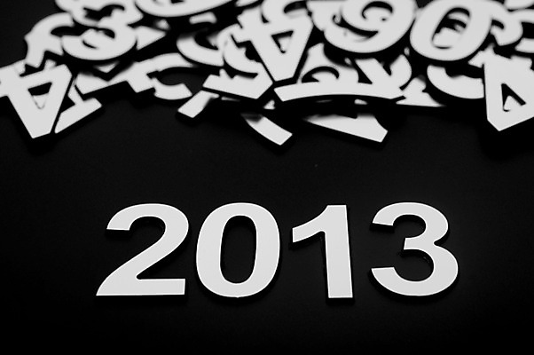 포토 JPG 해외이미지 백그라운드 크리스마스 수치 휴가 새해 사람없음 빛 숫자 쌓기 금속 검은색 달력 흰색 시간 날짜 은색 연도 질감 치수 타입 영 고립 레터링 많음 해외202004 해외포토 문자 기념일 컬러 컨셉 모션 재질 그래프 파일형식 이미지허브