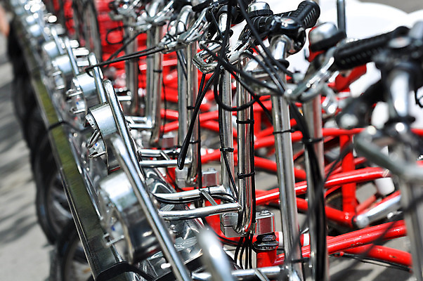 포토 JPG 해외이미지 공원 유럽 도로 스포츠 여행 교통시설 추상 휴가 거리 사람없음 야외 빨간색 여행객 금속 자전거 도시 바퀴 스페인 순환 타이어 바르셀로나 일반 제비 대여 렌탈 바이킹 줄서기 많음 해외202004 해외포토 공공시설 나라 길 컬러 교통 컨셉 무늬 모션 재질 조류 사람 바이크 시설 파일형식 이미지허브