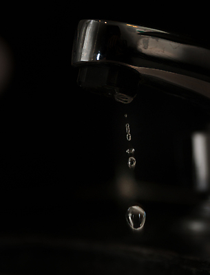 포토 JPG 해외이미지 모션 자연 사람없음 물 반사 젖음 신선 투명 액체 고독 떨어짐 순수 환경보전 심플 여의주 해외202004 해외포토 자연요소 감정 컨셉 사회이슈 생태계 파일형식 이미지허브