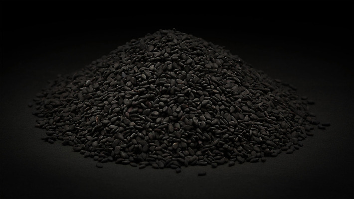 포토 JPG 해외이미지 검은배경 씨앗 사람없음 쌓기 조미료 인도인 수집 허브 향신료 유기농 고립 해외202004 해외포토 외국인 식물 웰빙 백그라운드 모션 동양인 검은색 향미료 파일형식 이미지허브