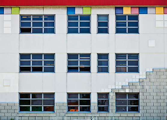 포토 JPG 해외이미지 디자인 외관 벽 백그라운드 패턴 건축양식 창문 학교 유리 표면 추상 벽돌 주택 프레임 미술 사람없음 야외 건물 장식 빨간색 초록색 파란색 컬러풀 갈색 노란색 금속 바위 흰색 도시 묘사 질감 복고 정사각형 콘크리트 해외202004 해외포토 도형 건축물 교육 건축 컬러 무늬 재질 문화예술 돌_바위 파일형식 이미지허브