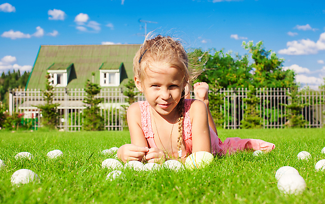 포토 JPG 해외이미지 백인 전통 드레스 딸 행복 어린이 장난 자연 놀이 휴가 부활절 선물 한명 웃음 야외 장식 초록색 컬러풀 봄 기쁨 벚꽃 흰색 표현 아기 잡기 심볼 걸음마 결백 유월절 혼자 많음 해외202004 해외포토 서양인 1 옷 계절 기념일 꽃 감정 컬러 컨셉 가족 모션 표정 사람 생태계 파일형식 이미지허브