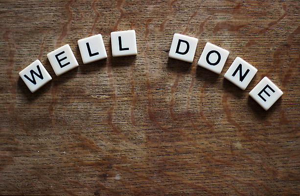 포토 JPG 해외이미지 텍스트 사람없음 목재 축하 메시지 편지 타일 해외202004 해외포토 나무 컨셉 재료 파일형식 이미지허브