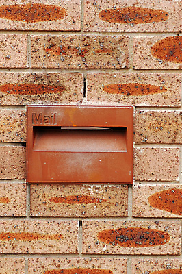 포토 JPG 해외이미지 종이 비즈니스 통신 봉투 사람없음 상자 인사 뉴스 폐기물 편지 우체부 엽서 소통 해외202004 해외포토 직업 컨셉 예절 쓰레기 파일형식 이미지허브