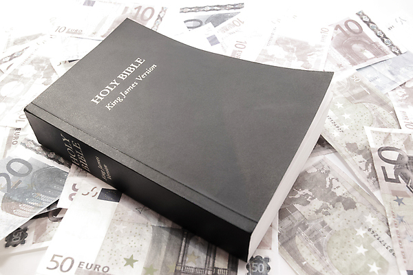 포토 JPG 해외이미지 라이프스타일 교육 유럽 종교 문화 지도 돈 비즈니스 부활절 사랑 사람없음 책 금융 믿음 성경 희망 유로 수확 덮개 기도 예수 재산 투자 결제 뿌리 법 계산서 나쁜 빚 숭배 신앙심 자금 풍요 해외202004 해외포토 기념일 감정 나라 컨셉 농업 종교용품 생활 경제 뚜껑 신_종교 파일형식 이미지허브