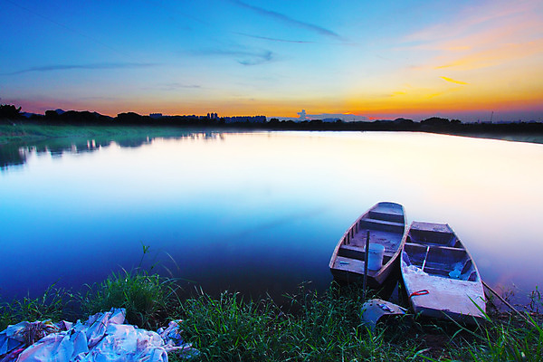 포토 JPG 해외이미지 구름 실루엣 호수 여행 교통시설 자연 하늘 표면 아침 낚시 휴식 풍경 사람없음 빨간색 물 여름 강 컬러풀 햇빛 태양 반사 평화 일출 맑음 중국 침묵 황혼 일몰 봄 안개 시골 연못 보트 분위기 저녁 숲 함선 홍콩 옛날 수평선 해외202004 해외포토 주간 자연요소 계절 아시아 컬러 교통 컨셉 배_교통 레저 날씨 촬영기법 노을 소리 야간 시설 생태계 파일형식 이미지허브