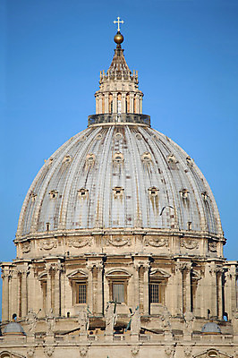 포토 JPG 해외이미지 여행 거리 사람없음 건물 도시풍경 조각상 성당 교회 이탈리아 로마 해외202004 해외포토 건축물 유럽 종교건축 풍경 조형물 도시 파일형식 이미지허브