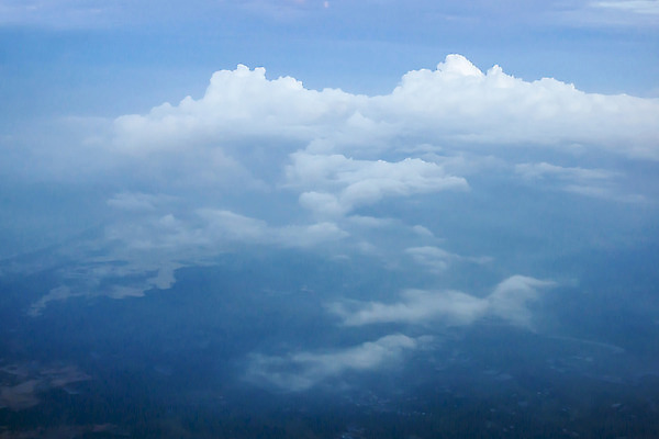 포토 JPG 해외이미지 구름 바다 백그라운드 하늘 풍경 사람없음 파란색 환경 흰색 내추럴 해외202004 해외포토 자연요소 컬러 파일형식 이미지허브