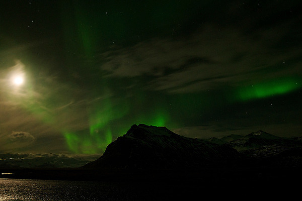 포토 JPG 해외이미지 겨울 자연 하늘 아이슬란드 풍경 사람없음 야외 초록색 컬러풀 새벽 야간 저녁 12월 마법 1월 오로라 해외202004 해외포토 자연요소 계절 유럽 컬러 자연현상 날짜 생태계 파일형식 이미지허브